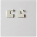 ピアス レトロ調 プレート おしゃれ 真鍮 揺れる 通販