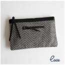 シェブロン ライン クラッチバッグ BK ブラック おしゃれ ナチュラル 幅31cm