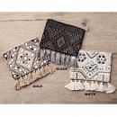 刺繍ビーズタッセルフラットポーチ ホワイト 雑貨 小物 コスメ 幅15 通販