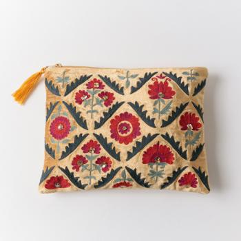 ベロア×刺繍フラットポーチ マスタード 雑貨 小物 コスメ 幅26.5 通販