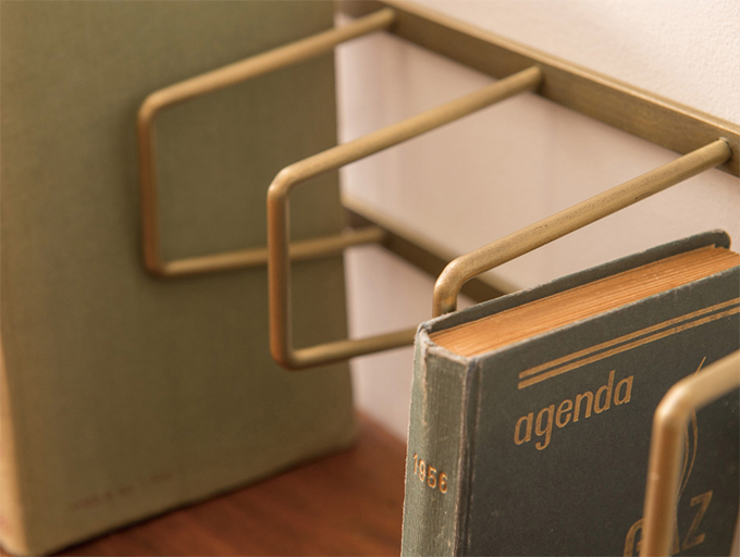 ブックスタンド