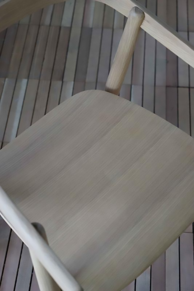 “北欧ウッドチェア