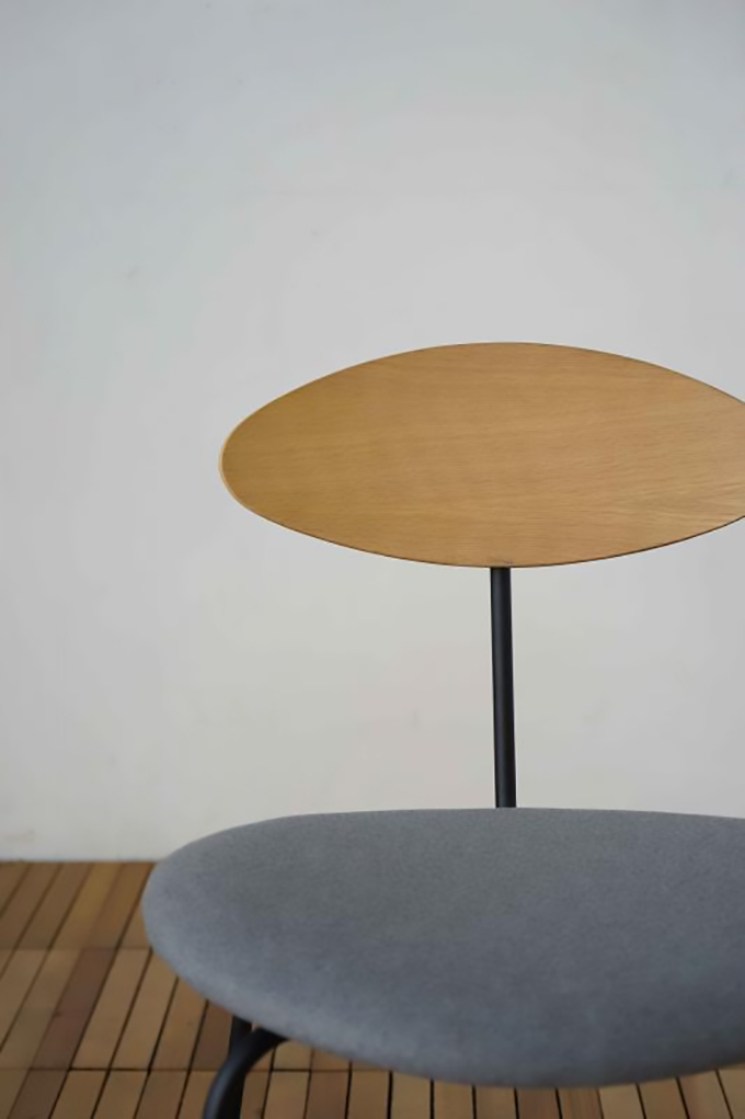 “アイアンウッドチェア”