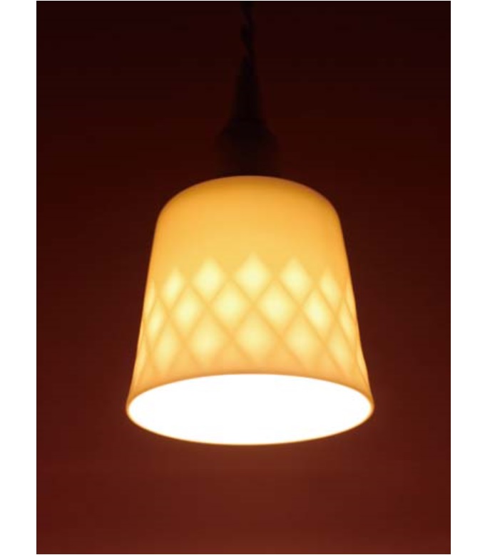 “白磁シェード”