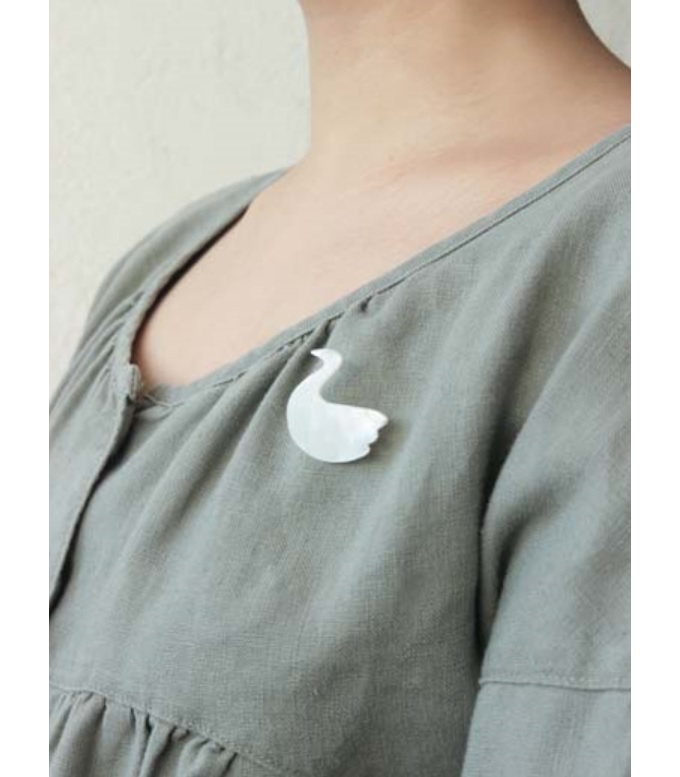 “シェルブローチ”