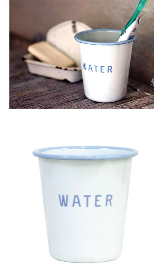 “タンブラー”