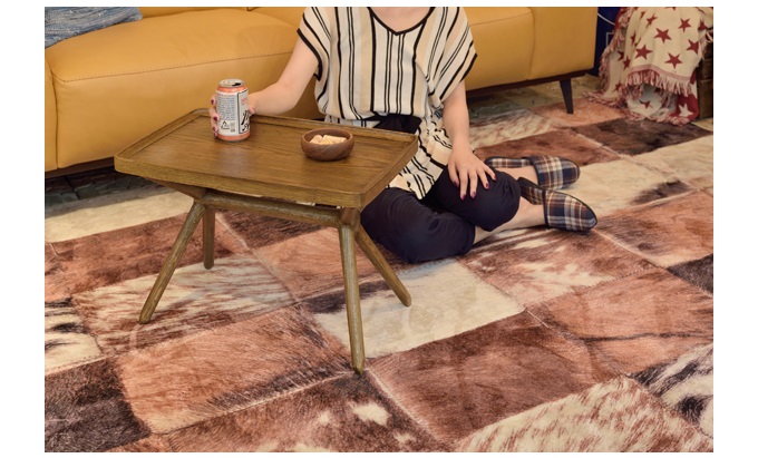 サイドテーブル