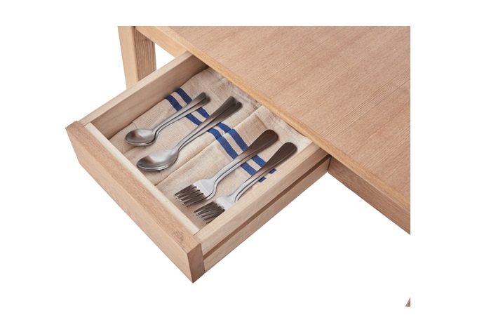 センターテーブル