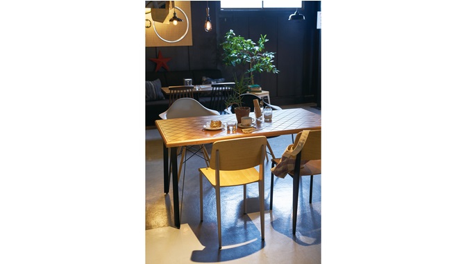 ジョーカー ダイニングテーブル