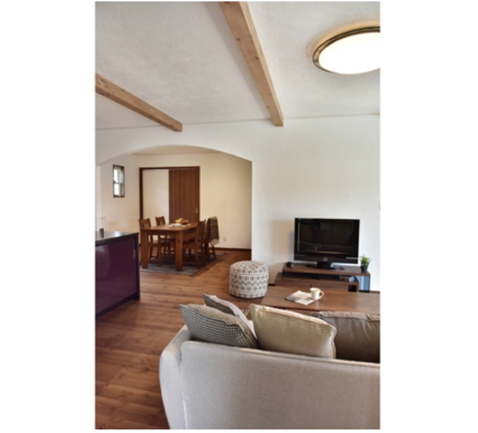 ダイニングテーブル