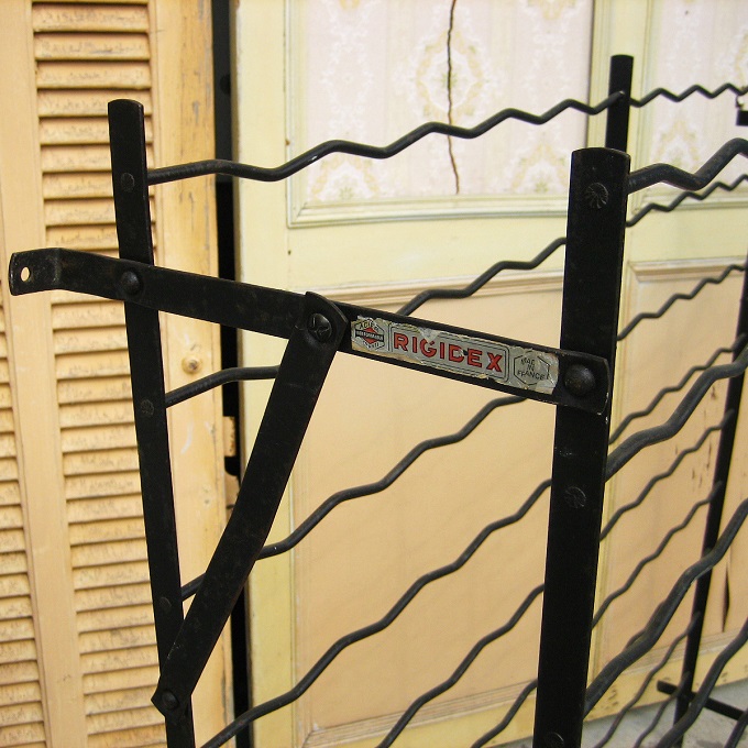 “ワインボトルラック”