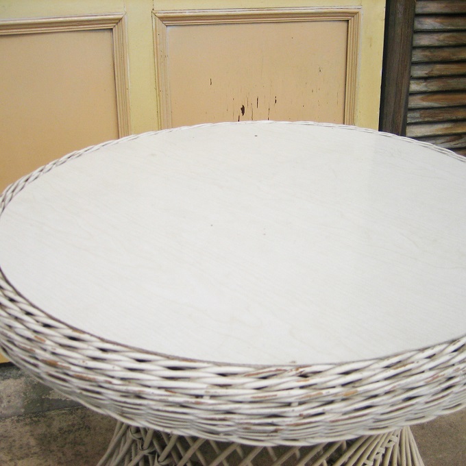 “藤テーブルセット”