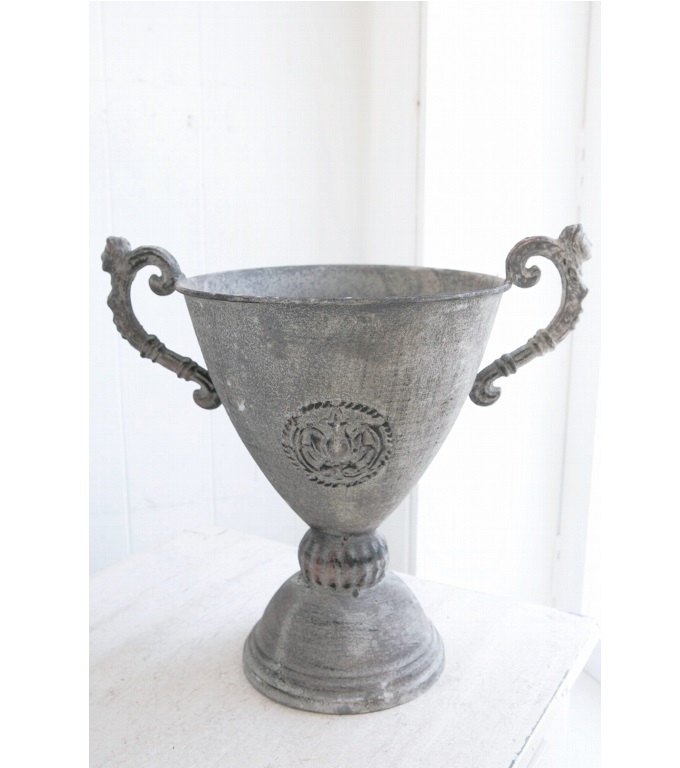 “バズ・カップポット”