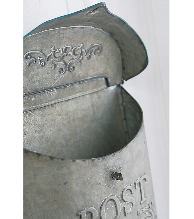 “オールドブリキ・ポスト”