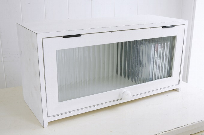 “ブラン・アップドアキャビネット”