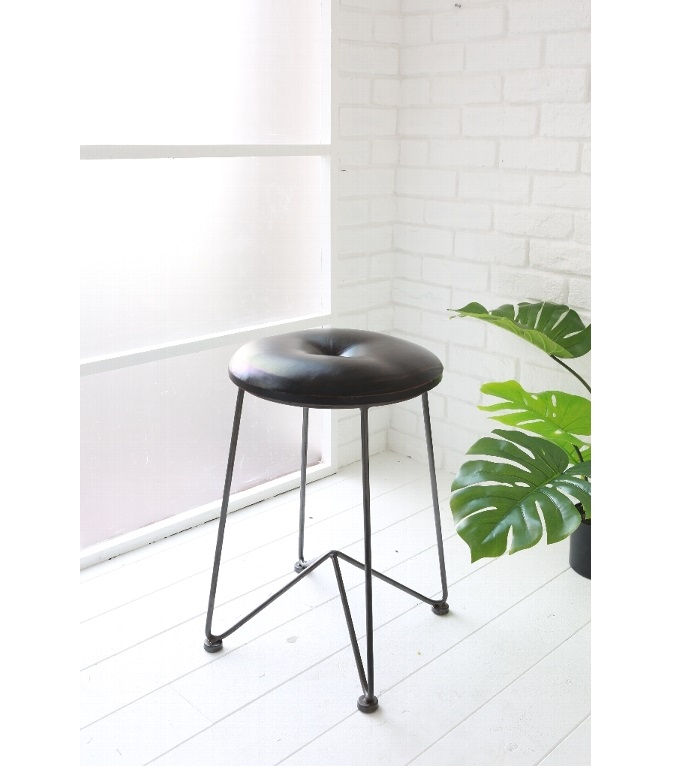 “バーティカル・スツール”