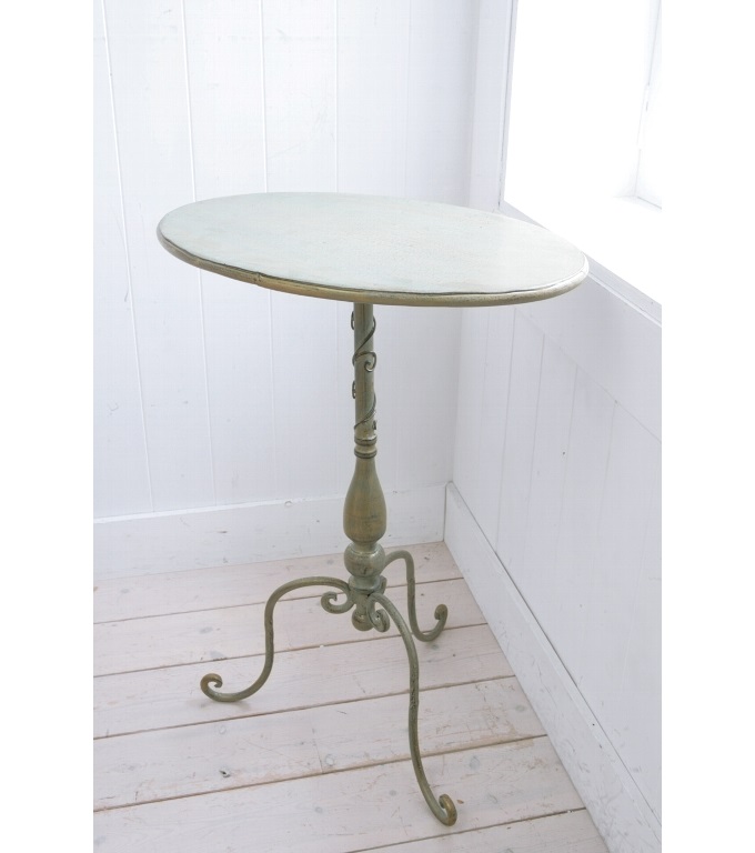 “ベルデ・オーバルテーブル”