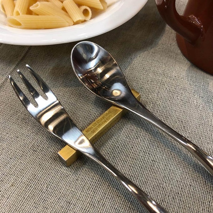 “CUTLERY