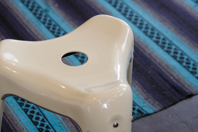 STACKING STOOL WISDOM TOOTH IVORY スツール ユニーク 椅子