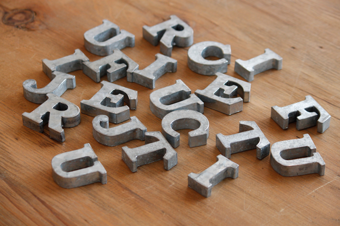 インテリア イニシャル ディスプレイ エンブレム