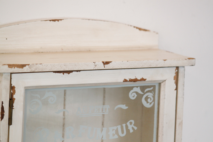 パヒューマー ガラスキャビネット アンティーク調