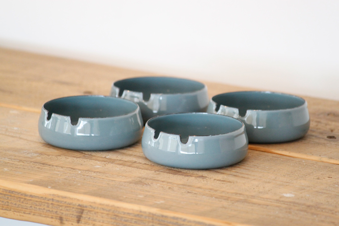 アンプリュスアッシュトレイ ホーロー ブルーグレー