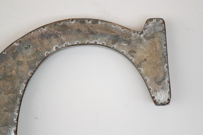 イニシャル ディスプレイ エンブレム