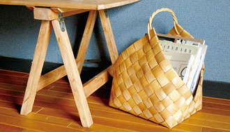 木のカゴ