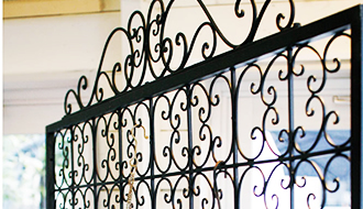 アイアンスクリーン