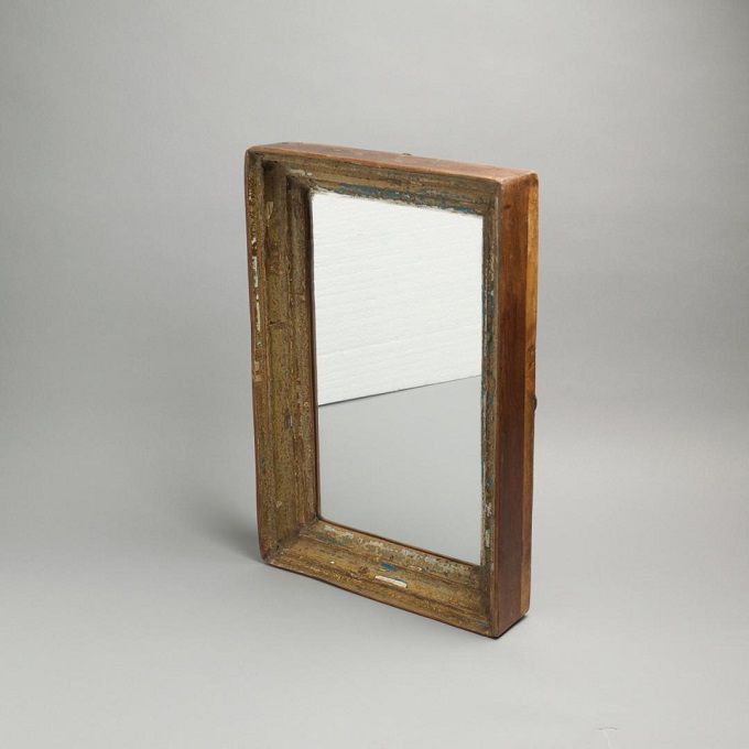 “ウォールミラー”