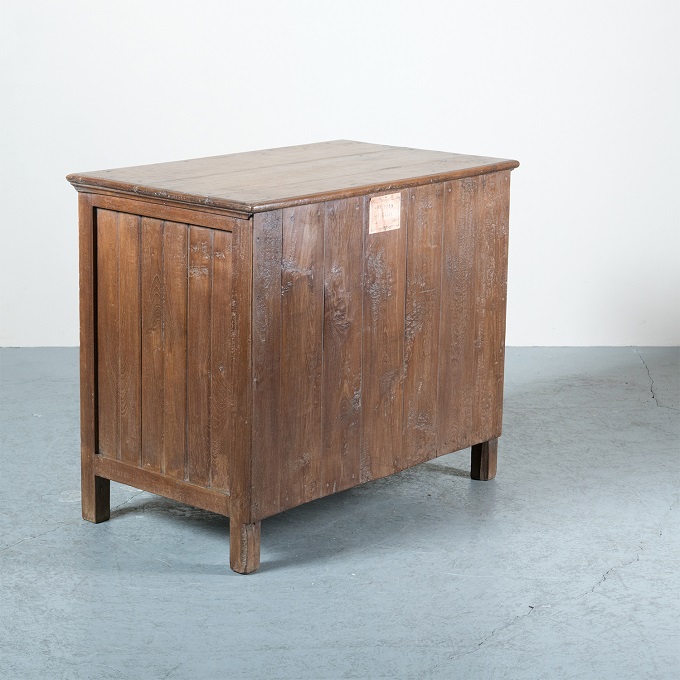 “ガラスキャビネット”