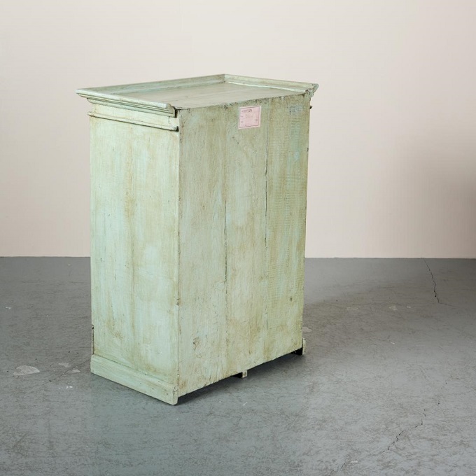 “ガラスキャビネット”