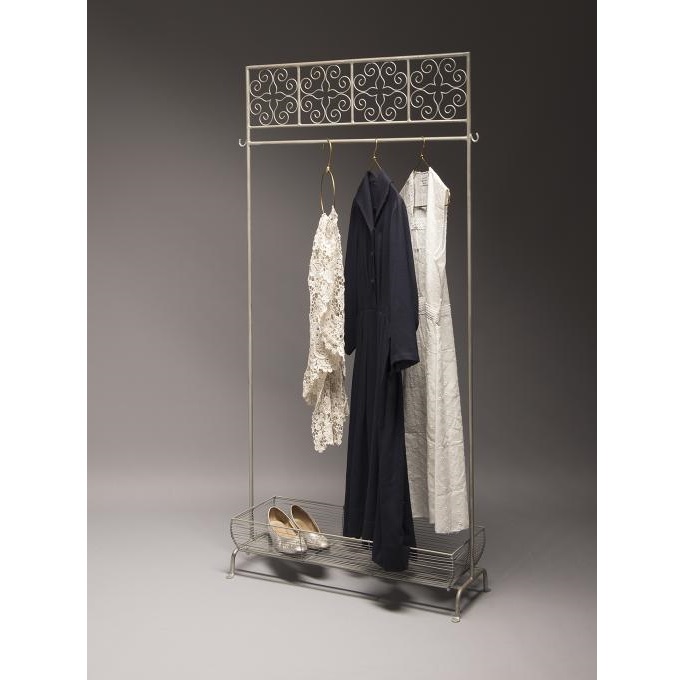 “ハンガーラック”