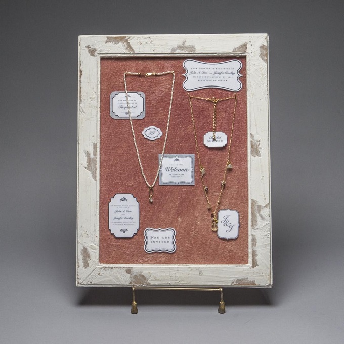 “ディスプレイフレーム”