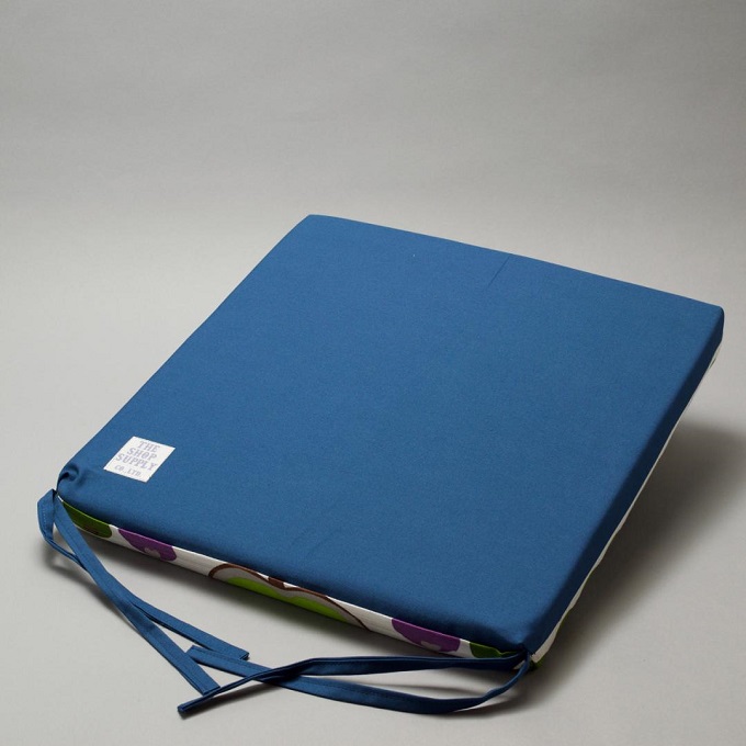 “クッション”