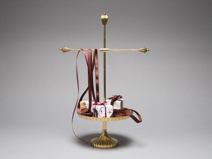 “アクセサリーホルダー”