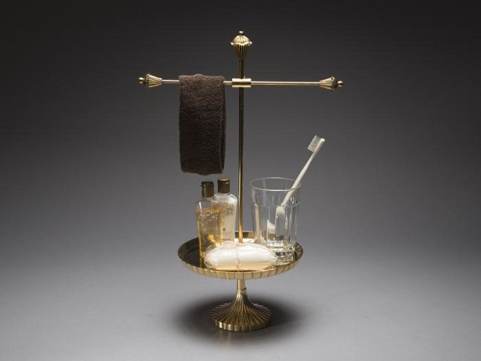 “アクセサリーホルダー”