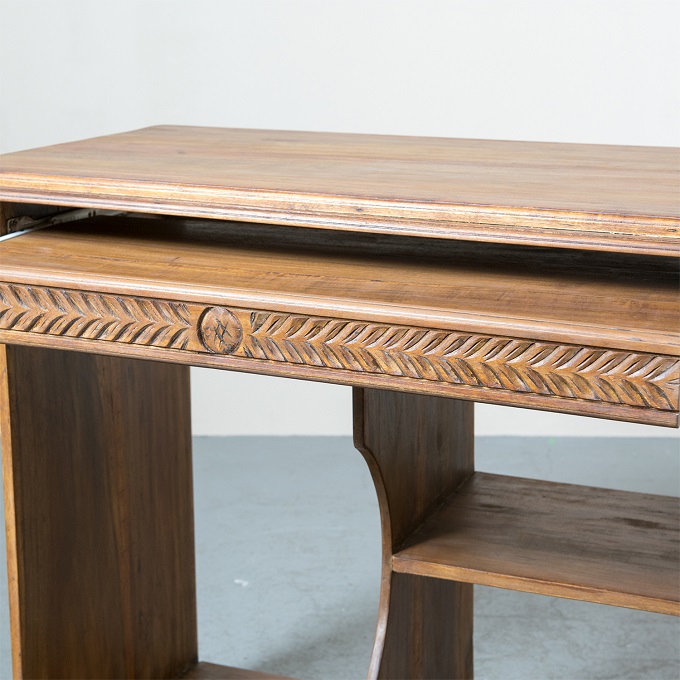 “カウンターテーブル”