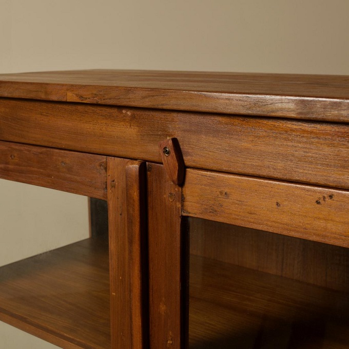 “ガラスキャビネット”