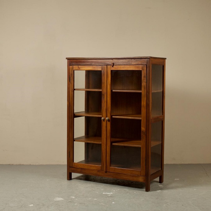 “ガラスキャビネット”