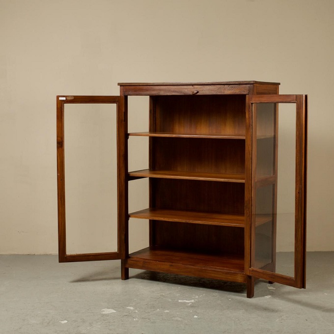 “ガラスキャビネット”