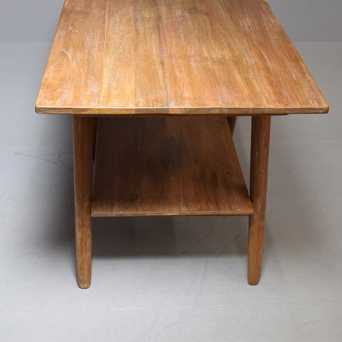 “サイドテーブル”