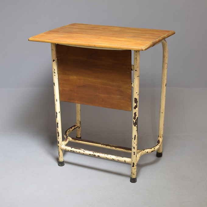 “サイドテーブル”