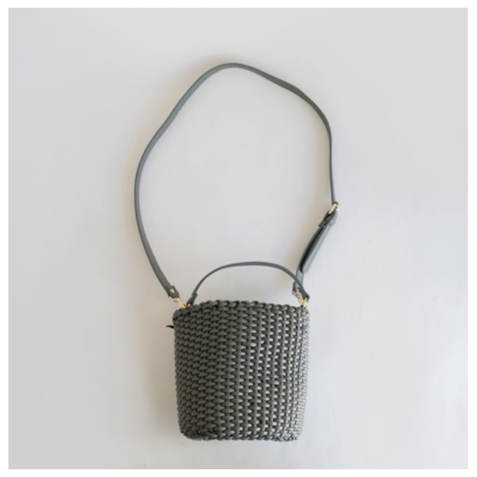 “ショルダーバッグ”