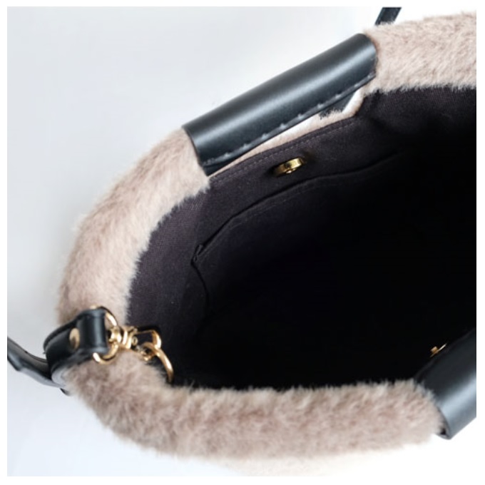 “ショルダーバッグ”