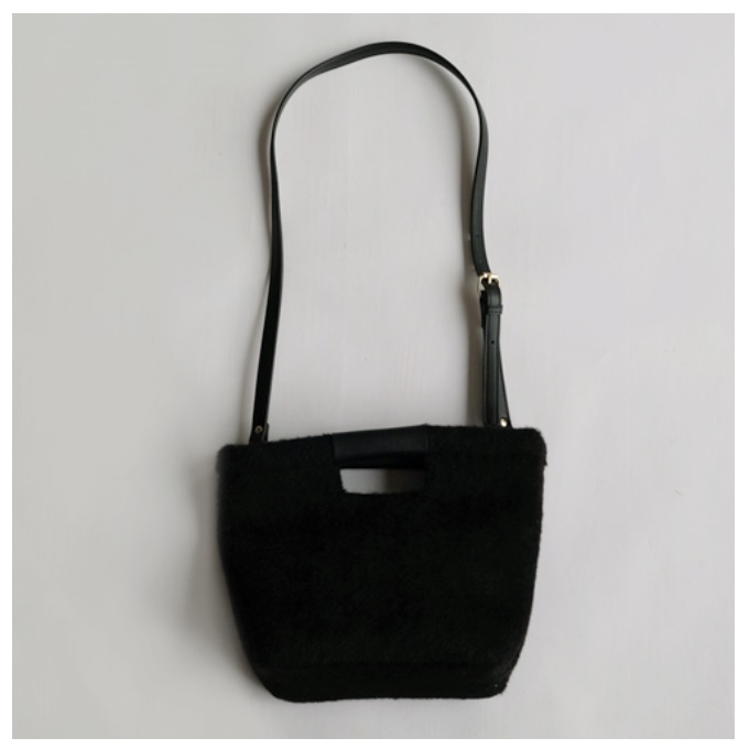 “ショルダーバッグ”