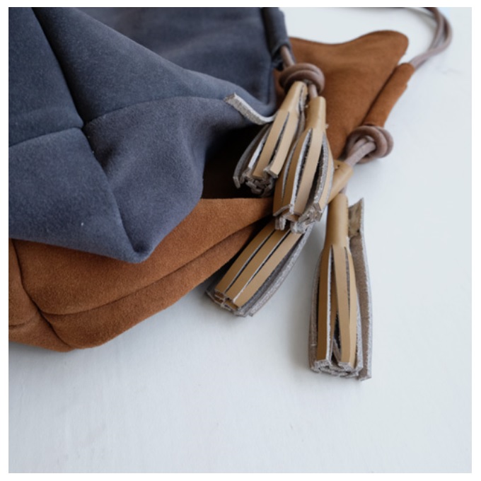 “ワンハンドルバッグ”