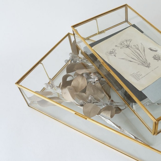 “ガラスケース”