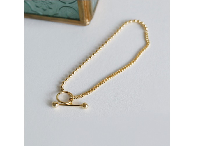 “ブレスレット”