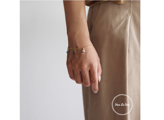 “ブレスレット”